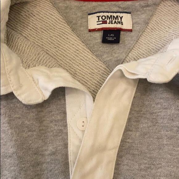 Women’s Tommy Jean Sweater - Picture 5 of 6